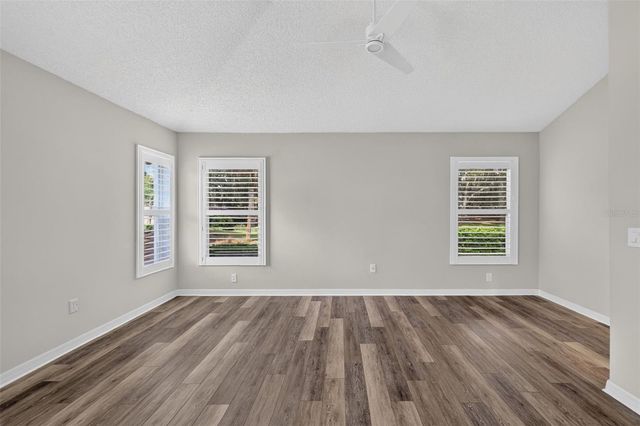 522 LOMA PASEO DRIVE, The Villages, FL 32159