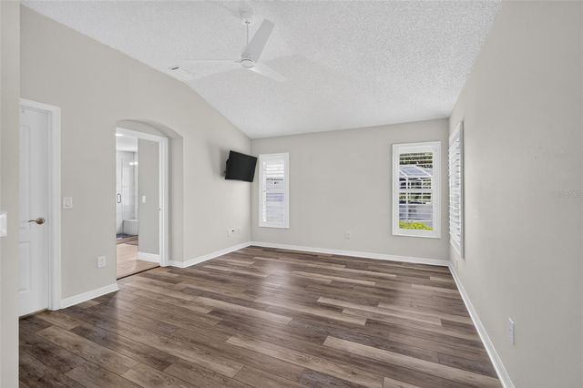 522 LOMA PASEO DRIVE, The Villages, FL 32159