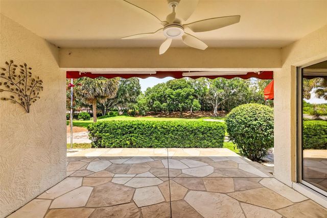 522 LOMA PASEO DRIVE, The Villages, FL 32159