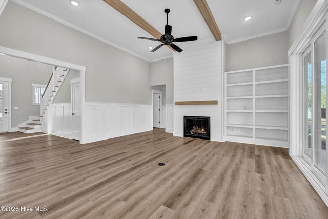 233 Hampton Court, Hampstead, NC 28443