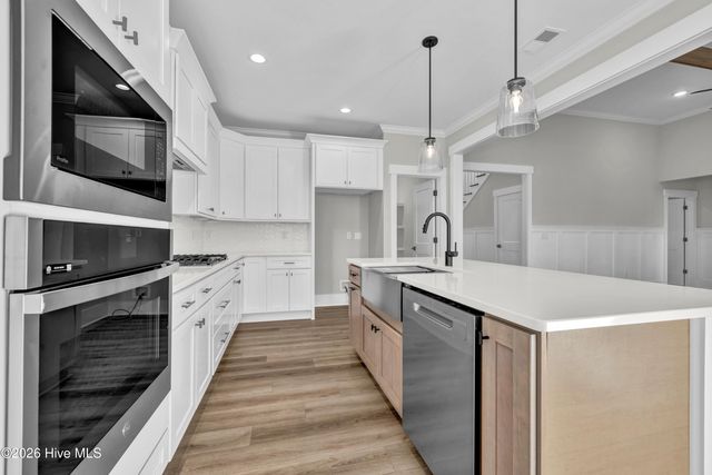 233 Hampton Court, Hampstead, NC 28443