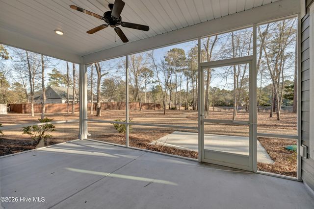 233 Hampton Court, Hampstead, NC 28443