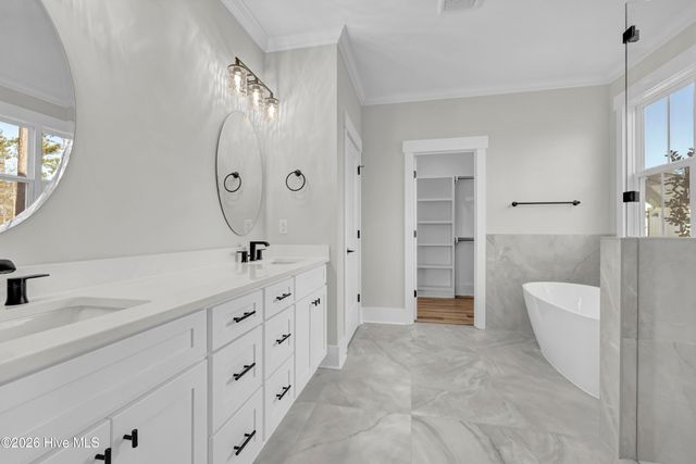 233 Hampton Court, Hampstead, NC 28443