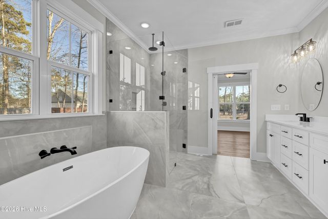 233 Hampton Court, Hampstead, NC 28443