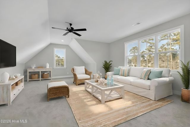 233 Hampton Court, Hampstead, NC 28443