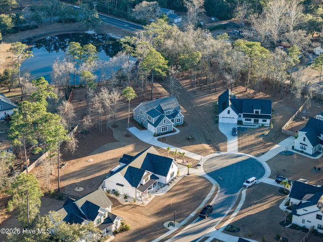 233 Hampton Court, Hampstead, NC 28443