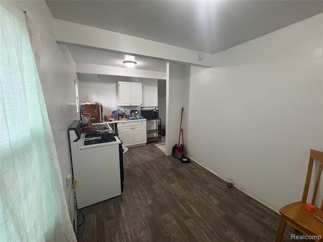 11691 Saint Marys Street, Detroit, MI 48227