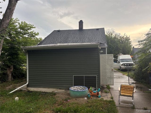 11691 Saint Marys Street, Detroit, MI 48227
