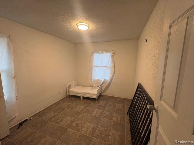 11691 Saint Marys Street, Detroit, MI 48227