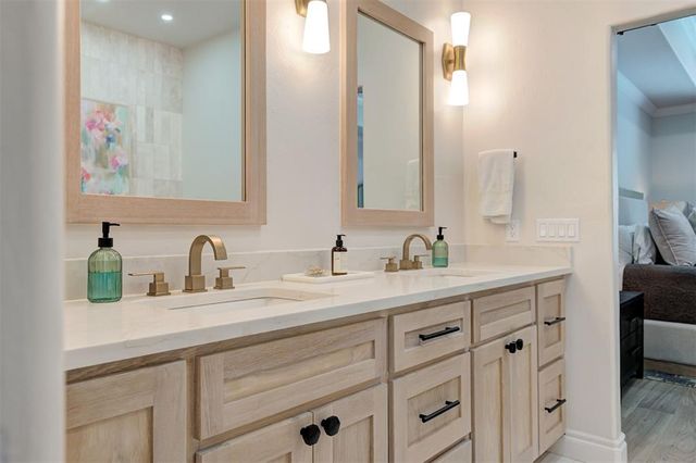 613 Stonemill Boulevard, Yukon, OK 73099