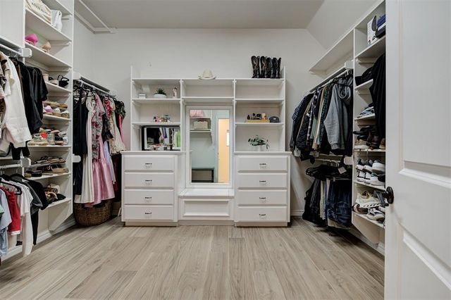 613 Stonemill Boulevard, Yukon, OK 73099