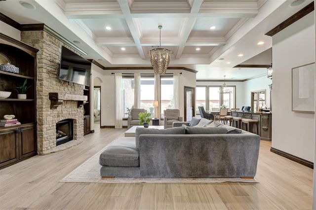 613 Stonemill Boulevard, Yukon, OK 73099