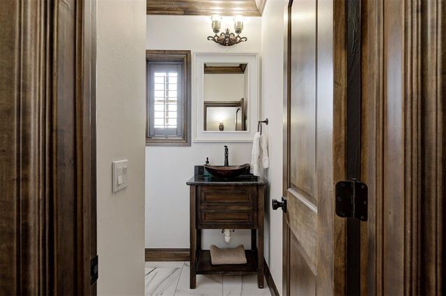 613 Stonemill Boulevard, Yukon, OK 73099