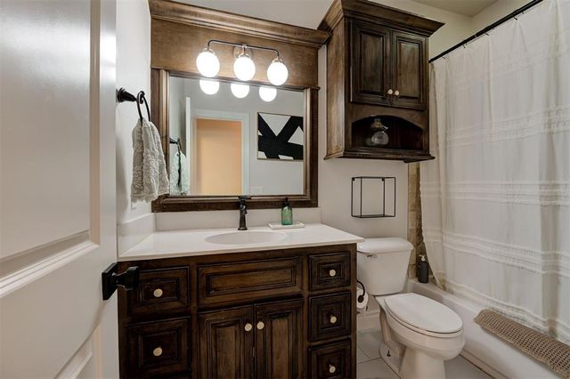 613 Stonemill Boulevard, Yukon, OK 73099