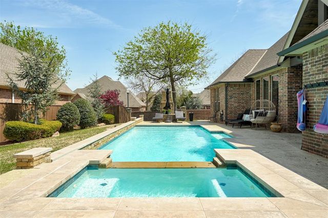 613 Stonemill Boulevard, Yukon, OK 73099