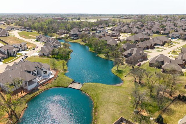 613 Stonemill Boulevard, Yukon, OK 73099