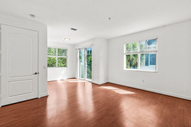 3830 NW 5th Terrace, Boca Raton, FL 33431