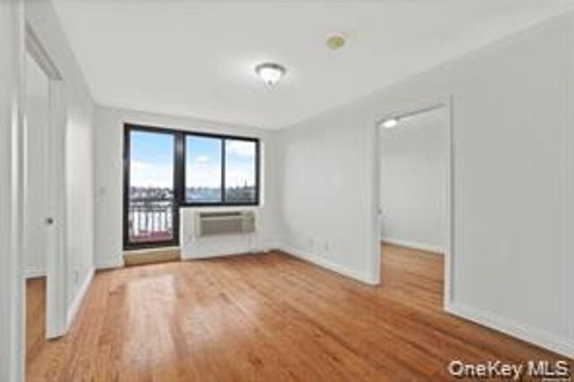 7026 Queens Boulevard 7C, Woodside, NY 11377