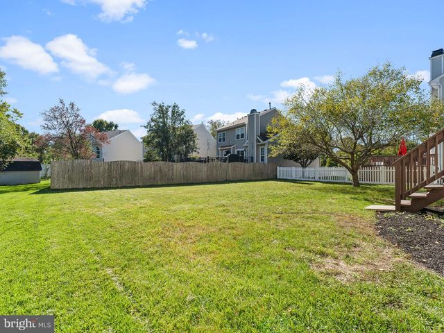 4 CHEROKEE TRL, Burlington, NJ 08016