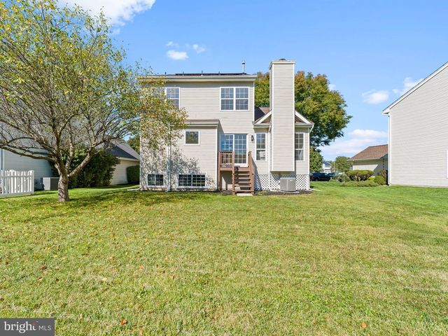 4 CHEROKEE TRL, Burlington, NJ 08016
