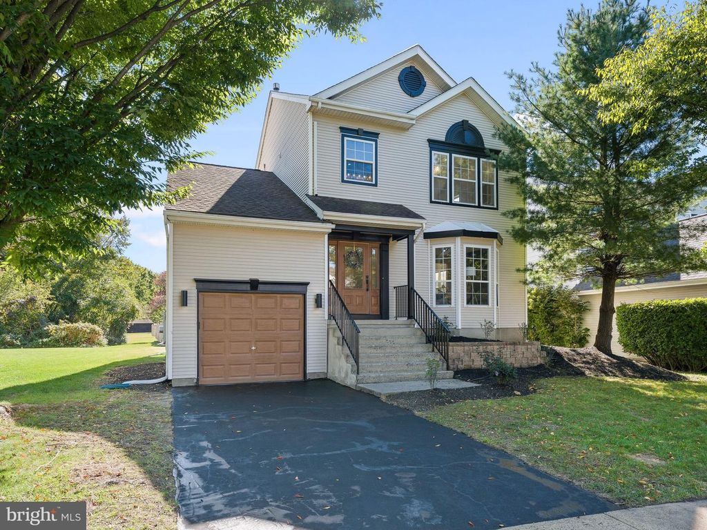 4 CHEROKEE TRL, BURLINGTON, NJ 08016 — photo 3