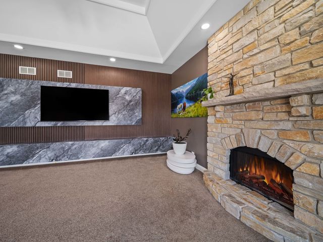 13203 Skyline Drive, Plainfield, IL 60585