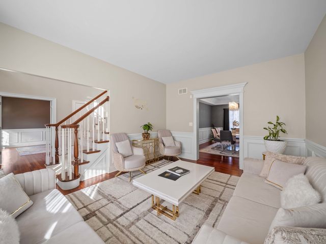 13203 Skyline Drive, Plainfield, IL 60585