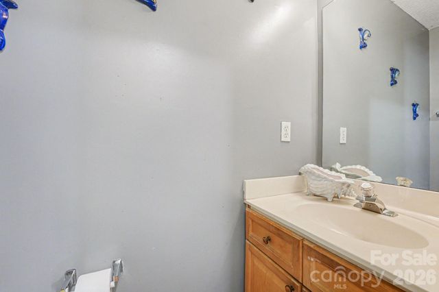 758 Mountainwater Drive, Charlotte, NC 28262