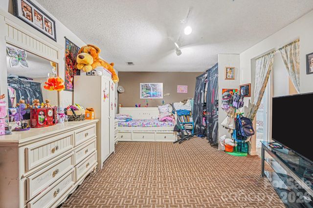 758 Mountainwater Drive, Charlotte, NC 28262