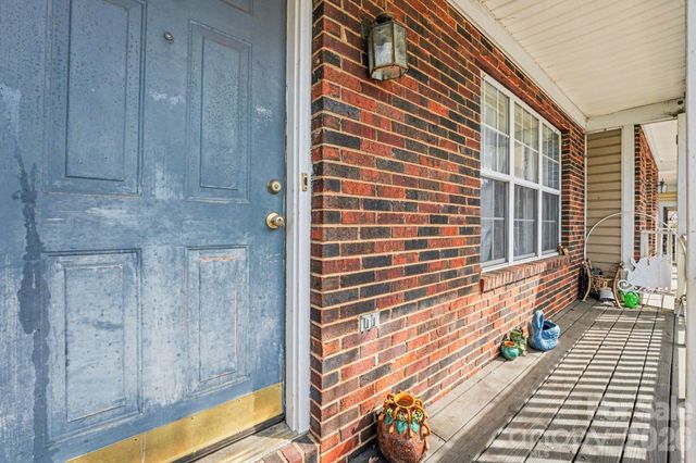 758 Mountainwater Drive, Charlotte, NC 28262