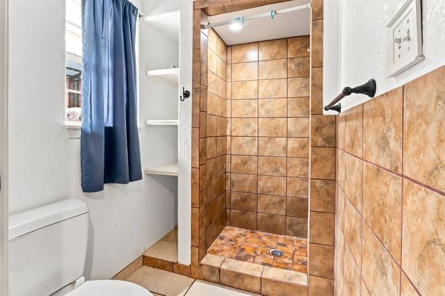 10810 Evangeline Drive, Houston, TX 77013