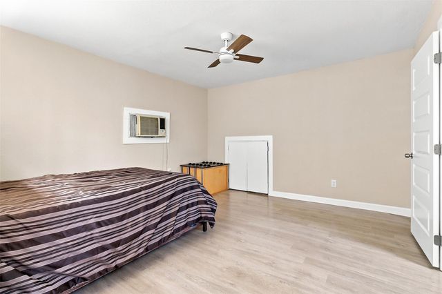 10810 Evangeline Drive, Houston, TX 77013