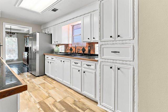 10810 Evangeline Drive, Houston, TX 77013