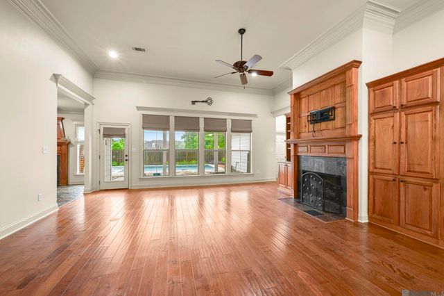8510 Ormand Dr, Zachary, LA 70791