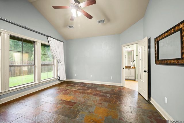 8510 Ormand Dr, Zachary, LA 70791