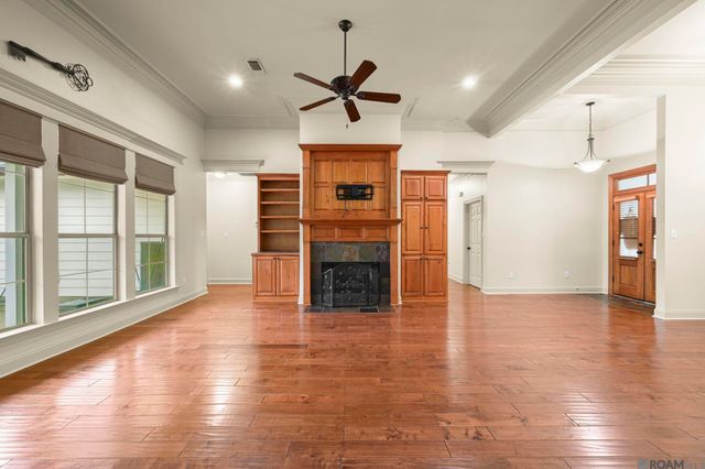 8510 Ormand Dr, Zachary, LA 70791