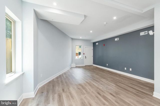 631 N PRESTON ST, Philadelphia, PA 19104