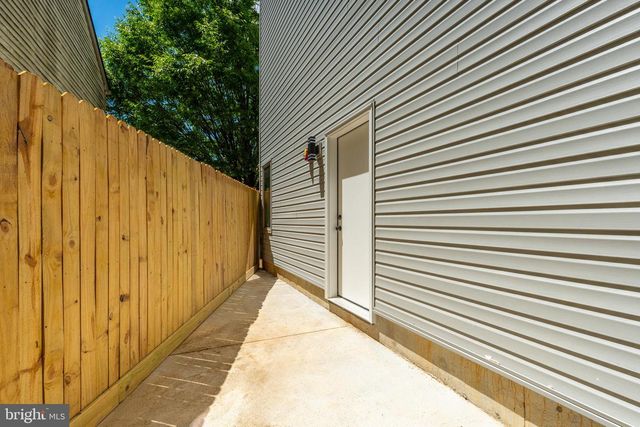 631 N PRESTON ST, Philadelphia, PA 19104