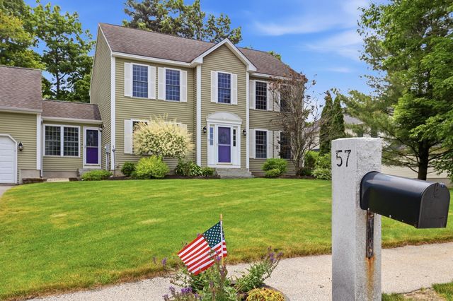57 Lindsay Road, Hooksett, NH 03106
