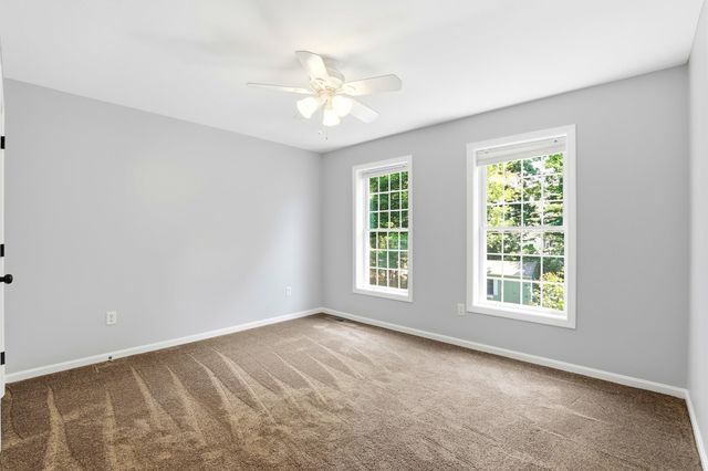 57 Lindsay Road, Hooksett, NH 03106