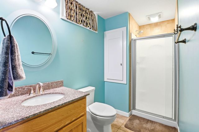 57 Lindsay Road, Hooksett, NH 03106