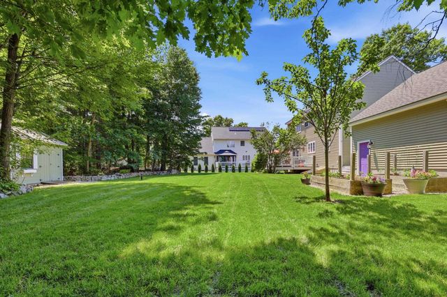 57 Lindsay Road, Hooksett, NH 03106