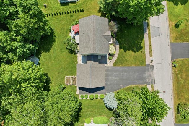57 Lindsay Road, Hooksett, NH 03106