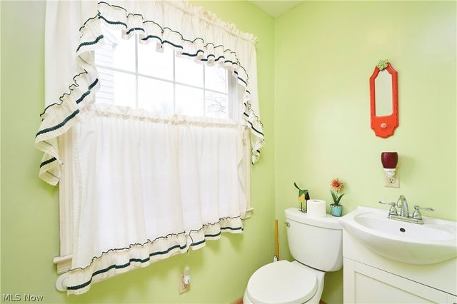 2491 8th Street, Cuyahoga Falls, OH 44221