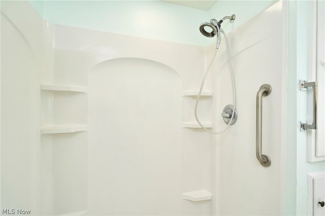 2491 8th Street, Cuyahoga Falls, OH 44221