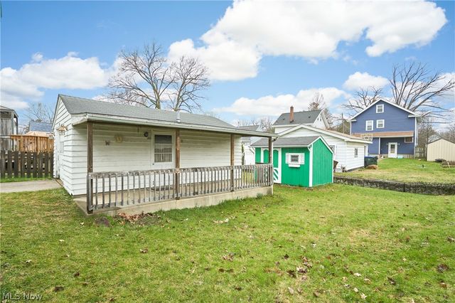 2491 8th Street, Cuyahoga Falls, OH 44221