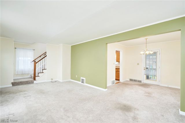 2491 8th Street, Cuyahoga Falls, OH 44221