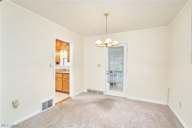 2491 8th Street, Cuyahoga Falls, OH 44221