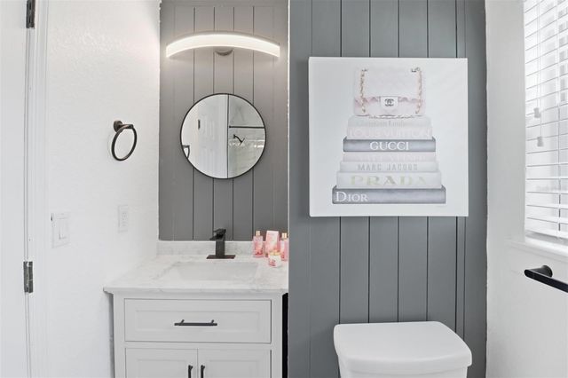 5345 AVON COURT, Orlando, FL 32807