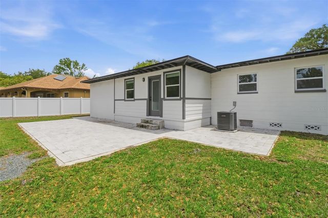 5345 AVON COURT, Orlando, FL 32807